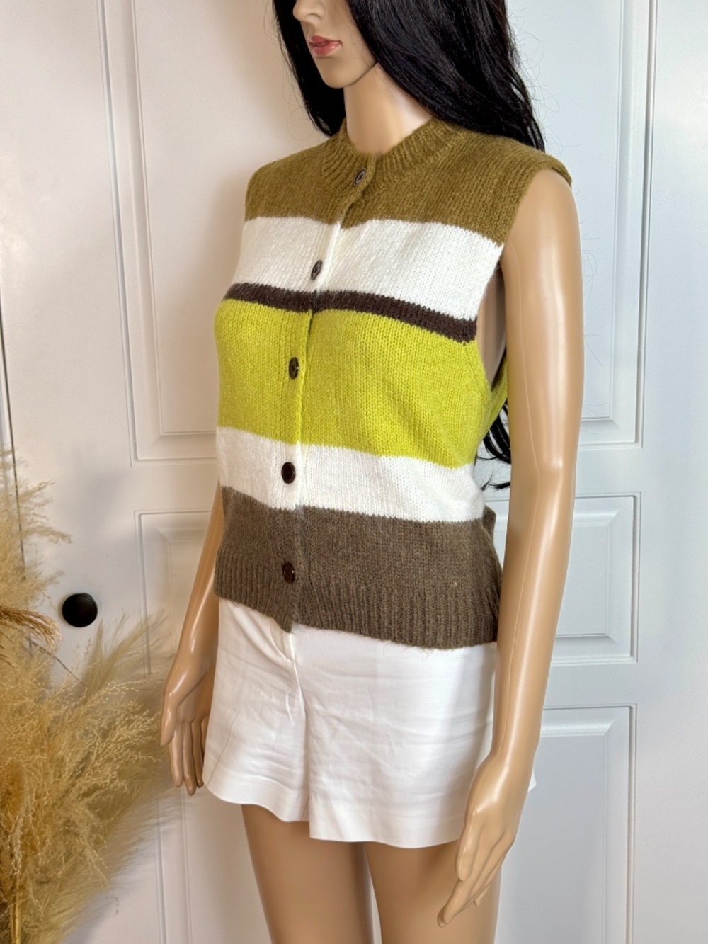 SLEEVELESS BUTTON UP COLOR BLOCK STRIPES SWEATER VEST TOP SIZE LARGE - NWT - Picture 8 of 15